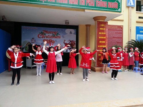 Không khí ngày hội Noel tại trường Tiểu học Vũ Xuân Thiều
